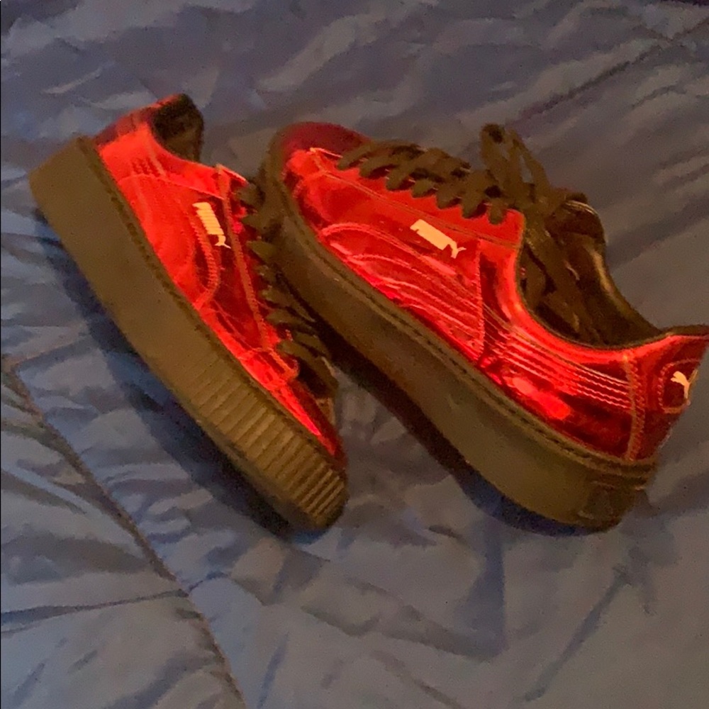Metallic RED PUMA